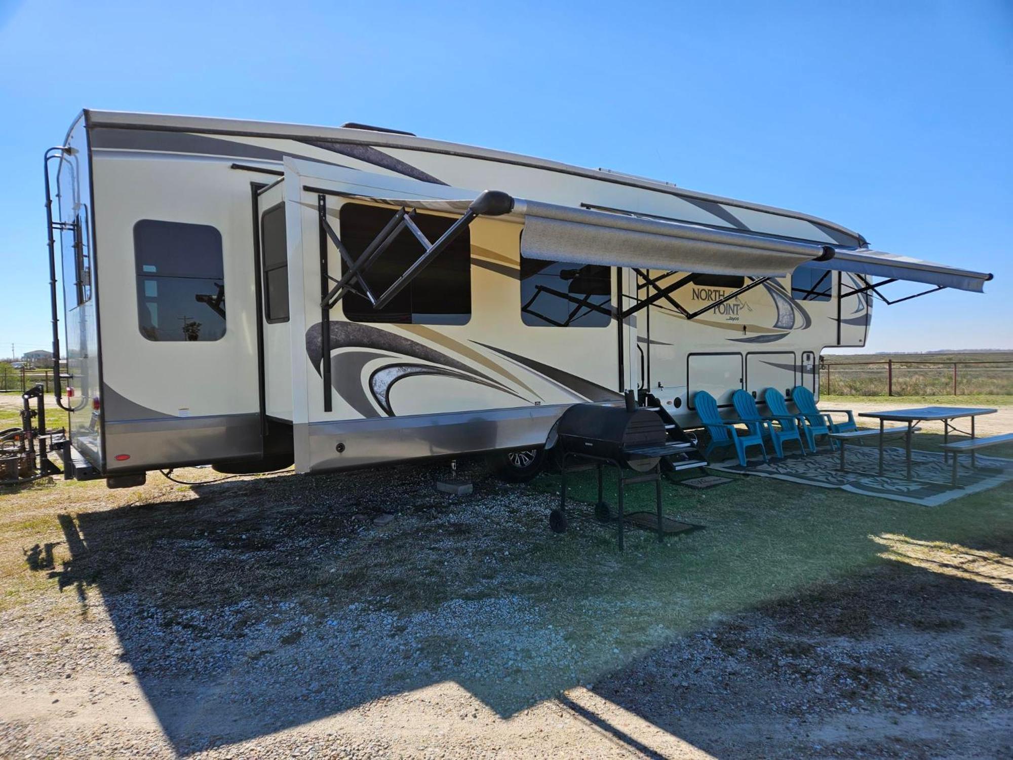 Hailey'S Beach-N-Bay Rv Resort Gilchrist Exterior photo