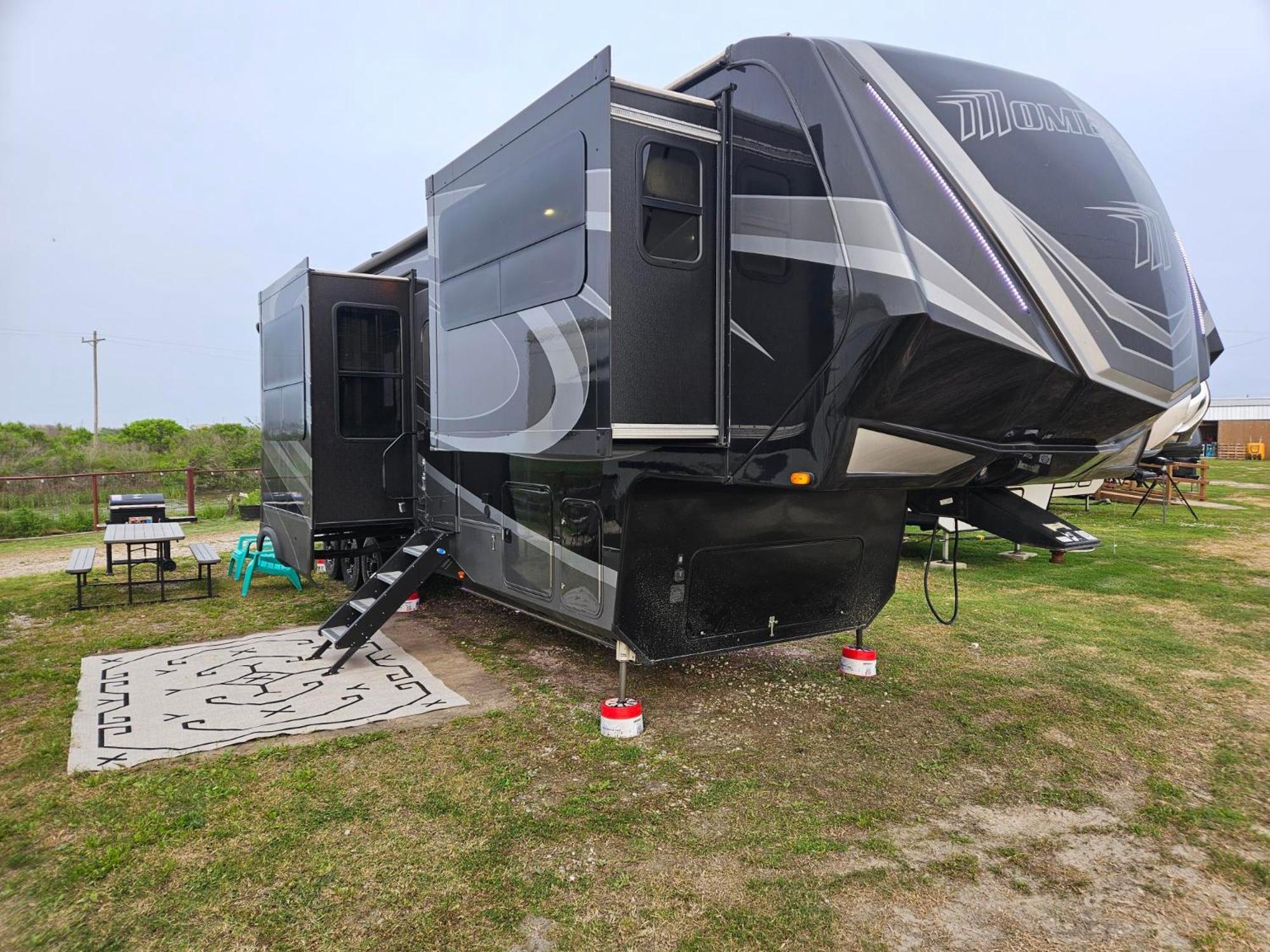 Hailey'S Beach-N-Bay Rv Resort Gilchrist Exterior photo